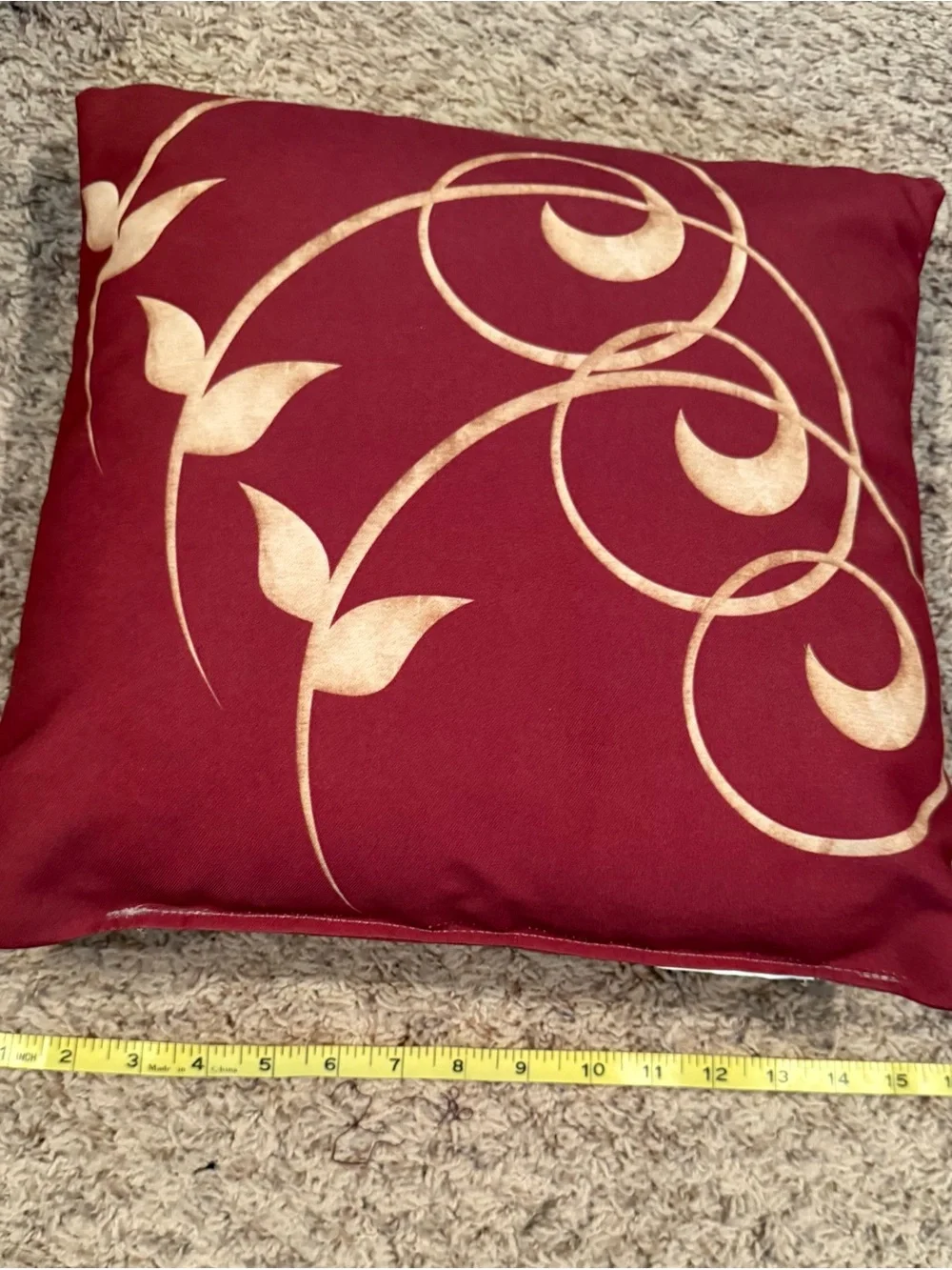 ❤️ Burgundy Decorative Throw Pillow with Gold Scroll Design ❤️